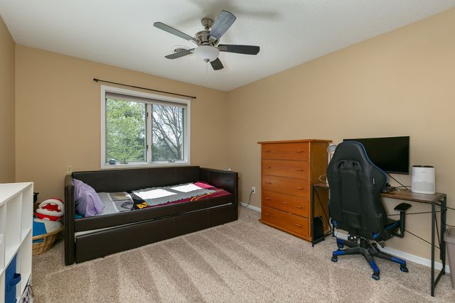 3475 Lundy Lane, Bettendorf, IA 52722