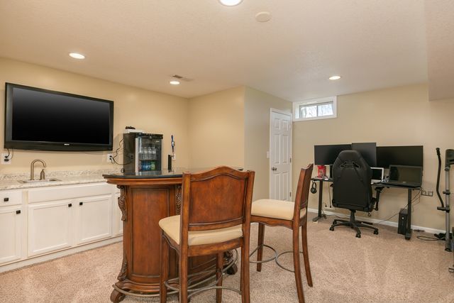 3475 Lundy Lane, Bettendorf, IA 52722