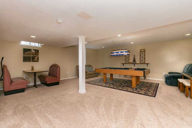 3475 Lundy Lane, Bettendorf, IA 52722