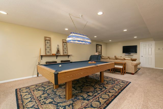 3475 Lundy Lane, Bettendorf, IA 52722