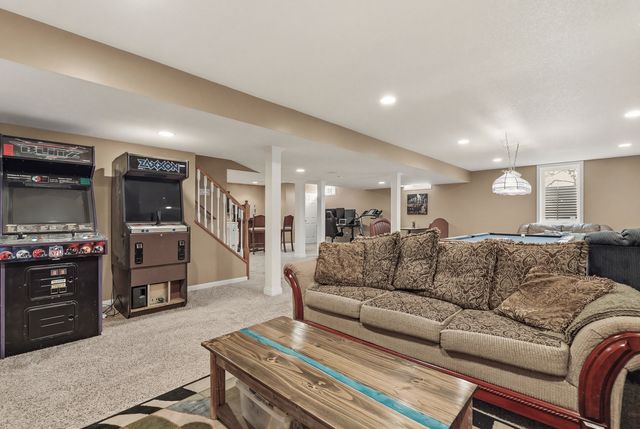 3475 Lundy Lane, Bettendorf, IA 52722