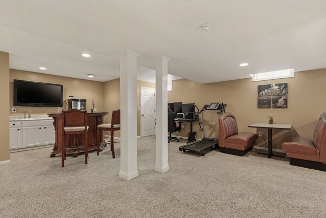 3475 Lundy Lane, Bettendorf, IA 52722