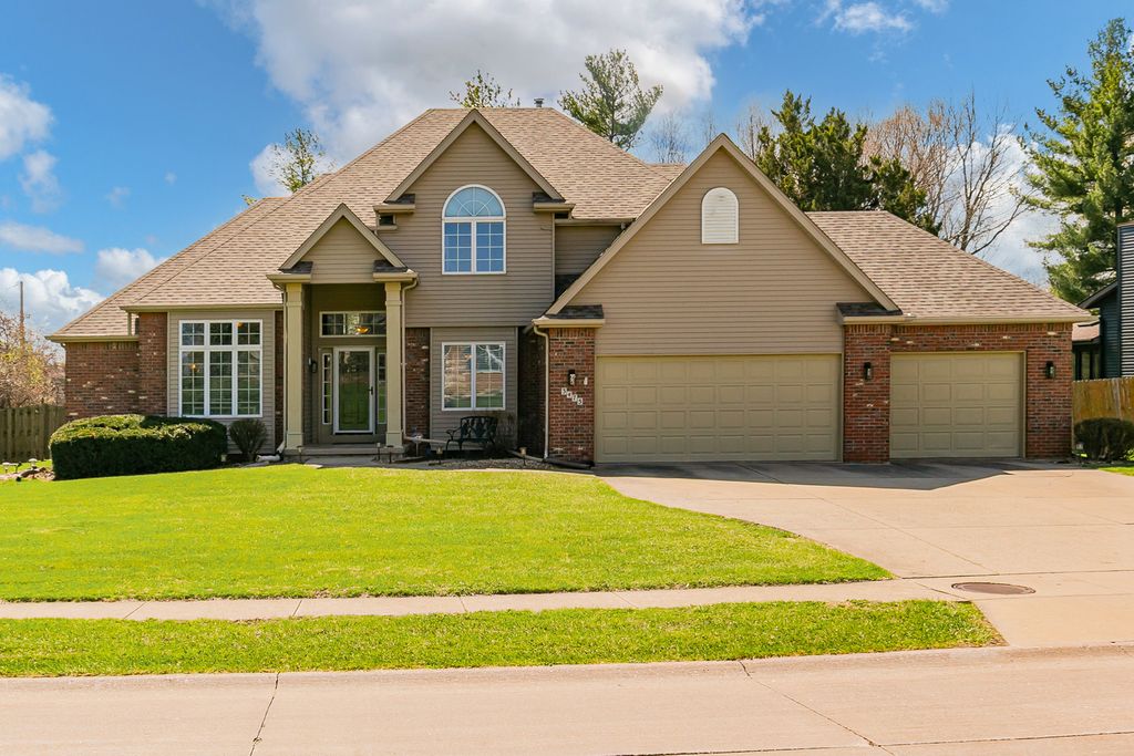 3475 Lundy Lane, Bettendorf, IA 52722