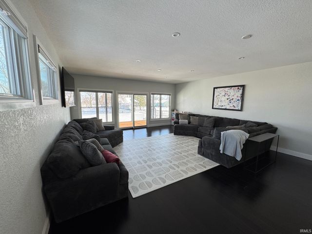 2131 Boulevard Street, Rochester, IN 46975