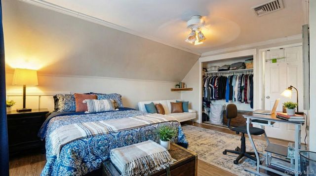 100 Elizabeth Street, Floral Park, NY 11001