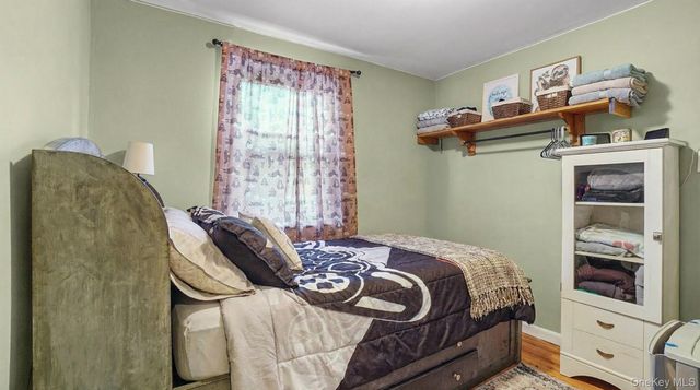 100 Elizabeth Street, Floral Park, NY 11001