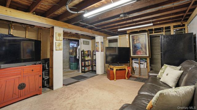 100 Elizabeth Street, Floral Park, NY 11001