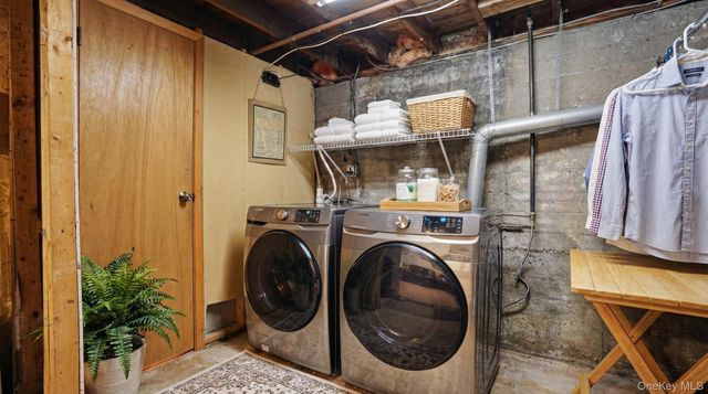 100 Elizabeth Street, Floral Park, NY 11001