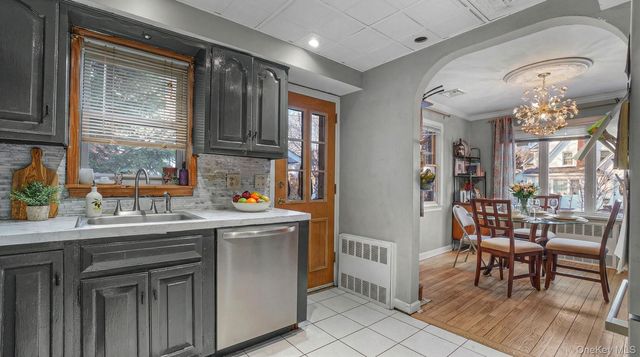 100 Elizabeth Street, Floral Park, NY 11001