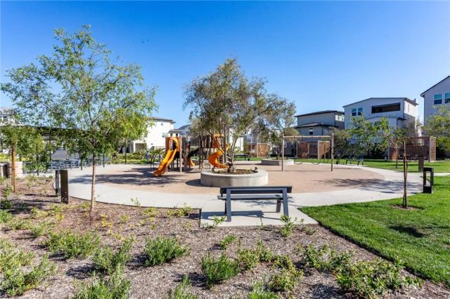 331 Newton, Lake Forest, CA 92630
