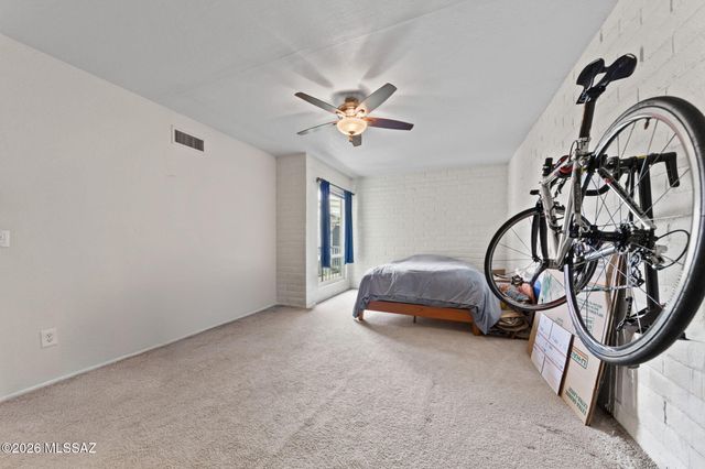 8450 E Old Spanish Trl Apt 213, Tucson, AZ 85710