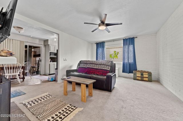8450 E Old Spanish Trl Apt 213, Tucson, AZ 85710