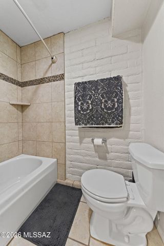 8450 E Old Spanish Trl Apt 213, Tucson, AZ 85710