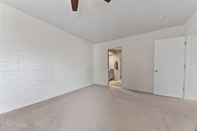 8450 E Old Spanish Trl Apt 213, Tucson, AZ 85710