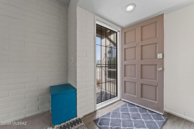 8450 E Old Spanish Trl Apt 213, Tucson, AZ 85710