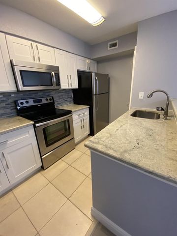 5124 PARK CENTRAL DRIVE 513, Orlando, FL 32839