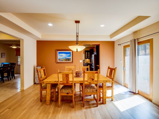 175 Maple Drive, Los Alamos, NM 87544