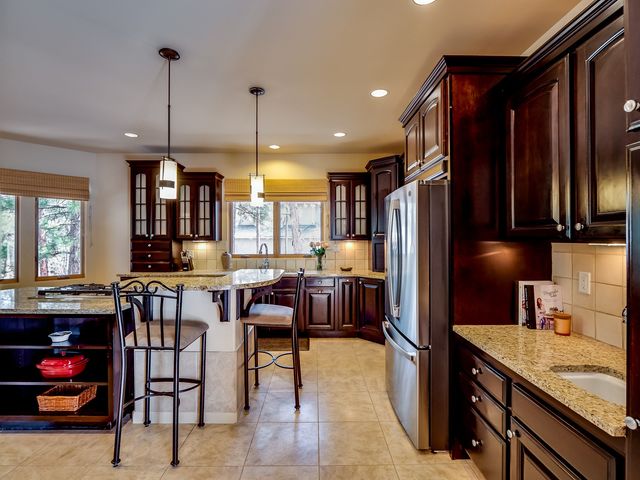 175 Maple Drive, Los Alamos, NM 87544