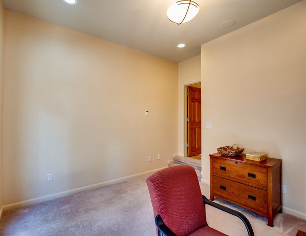 175 Maple Drive, Los Alamos, NM 87544