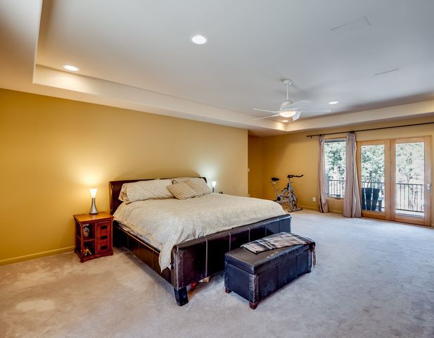 175 Maple Drive, Los Alamos, NM 87544