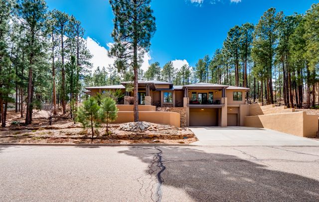 175 Maple Drive, Los Alamos, NM 87544