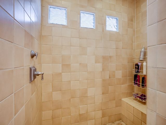 175 Maple Drive, Los Alamos, NM 87544