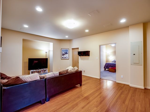 175 Maple Drive, Los Alamos, NM 87544