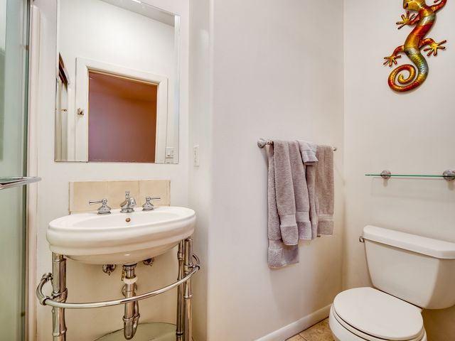 175 Maple Drive, Los Alamos, NM 87544