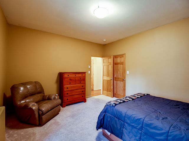 175 Maple Drive, Los Alamos, NM 87544