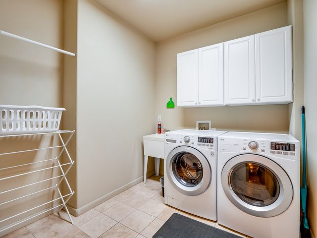 175 Maple Drive, Los Alamos, NM 87544