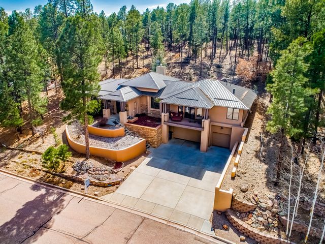 175 Maple Drive, Los Alamos, NM 87544