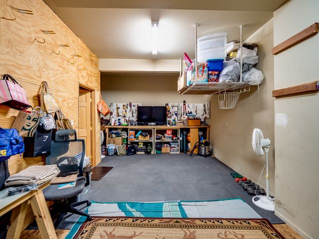 175 Maple Drive, Los Alamos, NM 87544