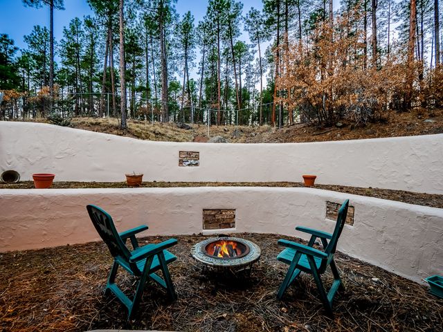 175 Maple Drive, Los Alamos, NM 87544