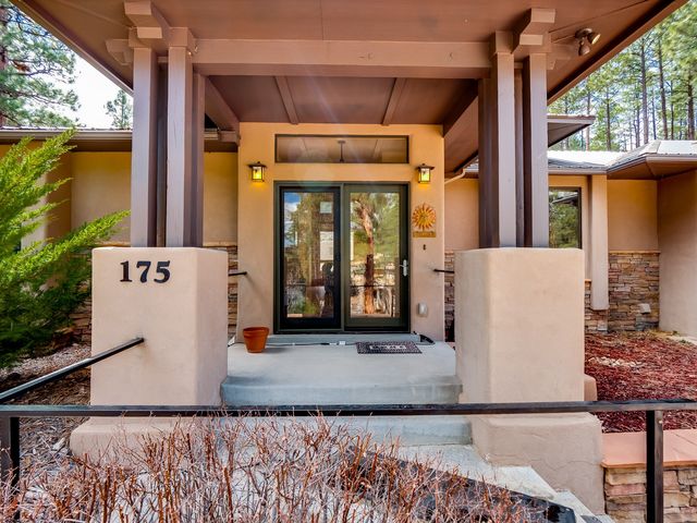 175 Maple Drive, Los Alamos, NM 87544