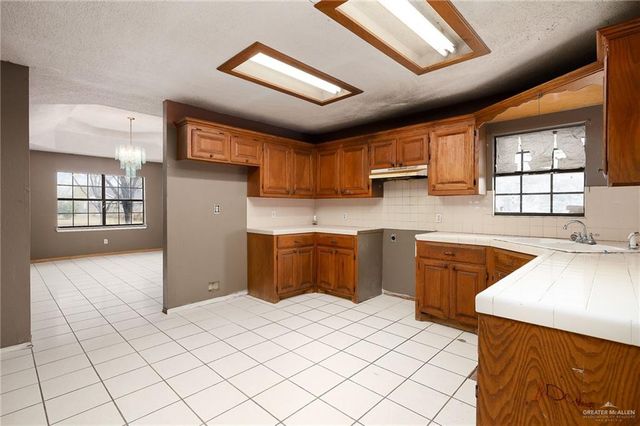 1313 Eastview Circle, Palmview, TX 78574