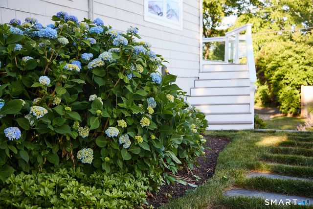 16 Harbor Road, Westport, CT 06880