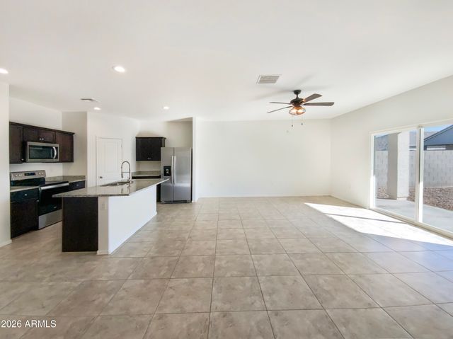 4625 W DILL Avenue, Coolidge, AZ 85128