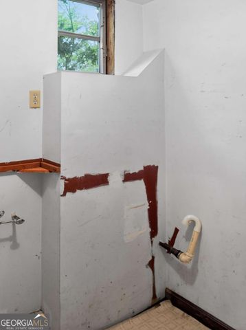 1912 King Arthurs Court, Marietta, GA 30062