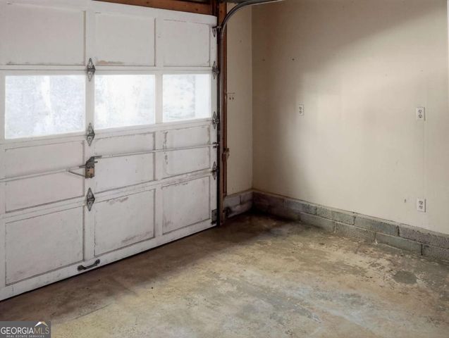 1912 King Arthurs Court, Marietta, GA 30062