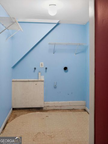 1912 King Arthurs Court, Marietta, GA 30062