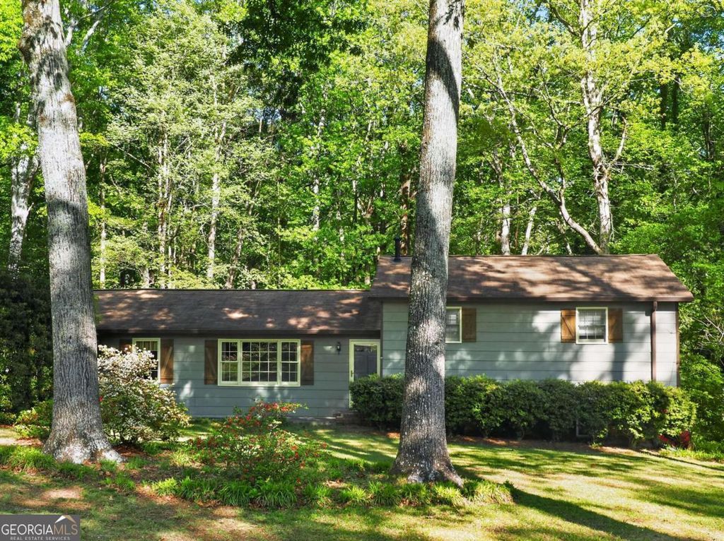 1912 King Arthurs Court, Marietta, GA 30062