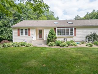 120-1/2 Lowell Rd B, Pepperell, MA 01463