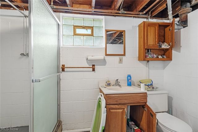 67 Valencia Drive, Cuyahoga Falls, OH 44223