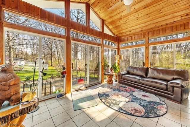 67 Valencia Drive, Cuyahoga Falls, OH 44223