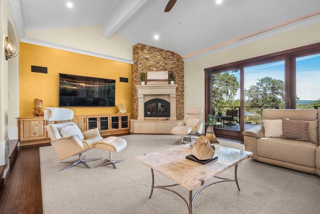 10165 Coyote Ridge Ct, Auburn, CA 95602