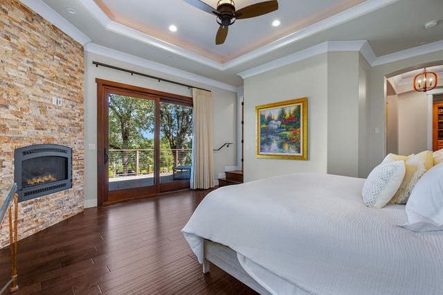10165 Coyote Ridge Ct, Auburn, CA 95602