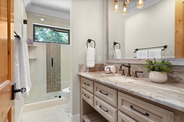 10165 Coyote Ridge Ct, Auburn, CA 95602