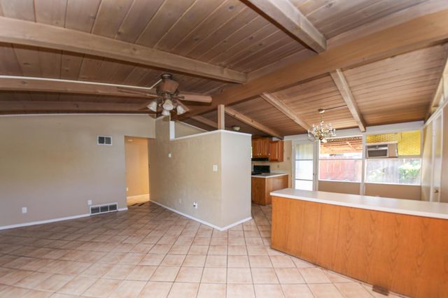 340 Walnut Lane, Gilroy, CA 95020