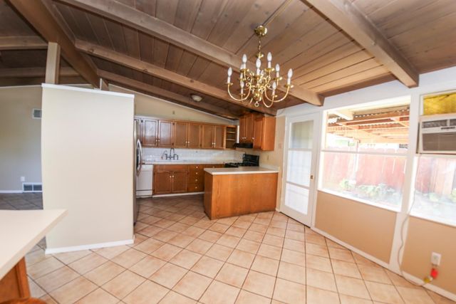 340 Walnut Lane, Gilroy, CA 95020