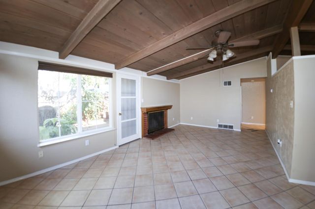 340 Walnut Lane, Gilroy, CA 95020